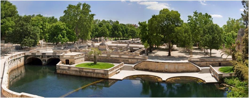 Le studio D'auguste- Cœur de Nîmes-chaleureux-emplacement idéal Extérieur photo