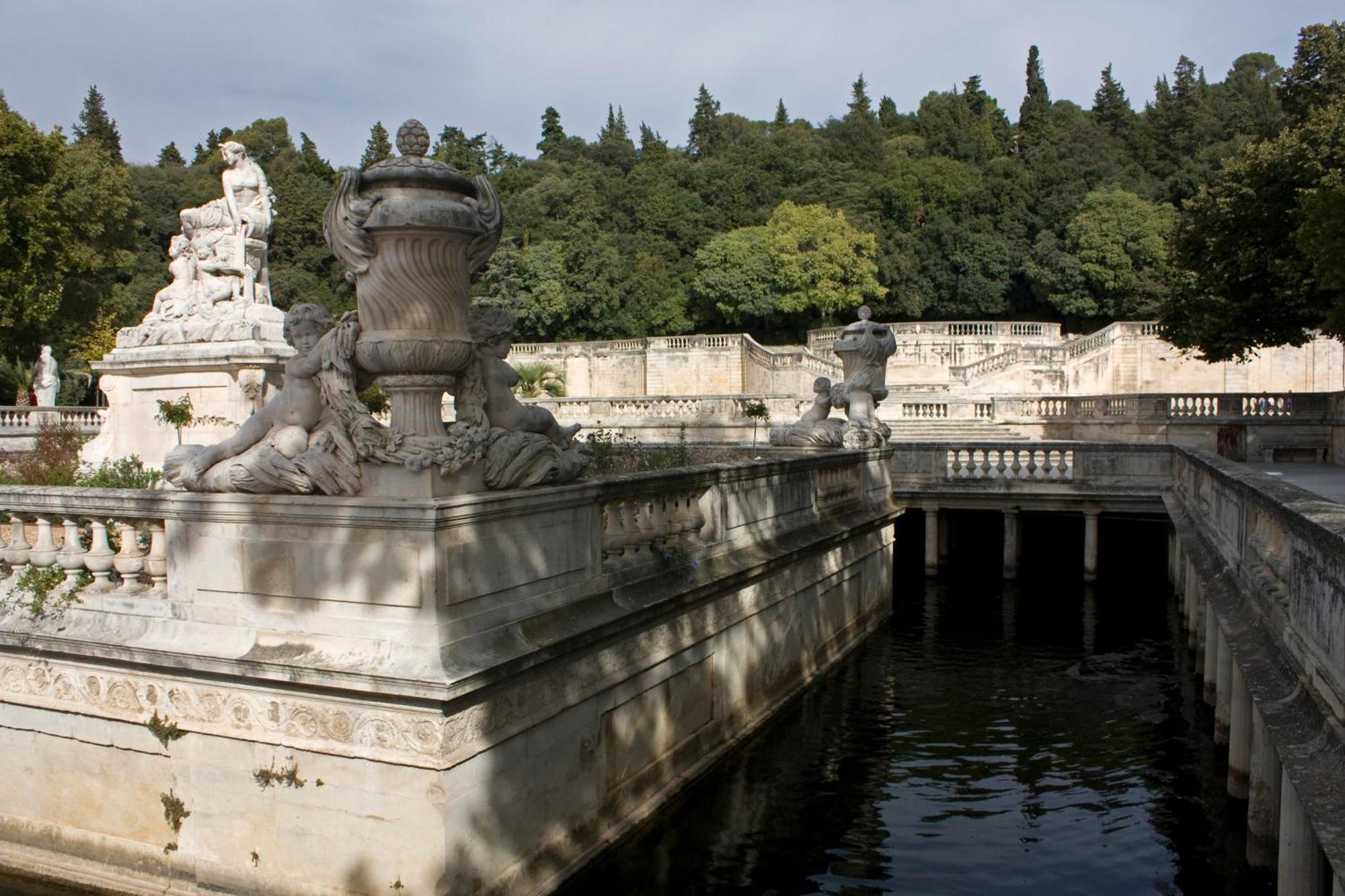 Le studio D'auguste- Cœur de Nîmes-chaleureux-emplacement idéal Extérieur photo